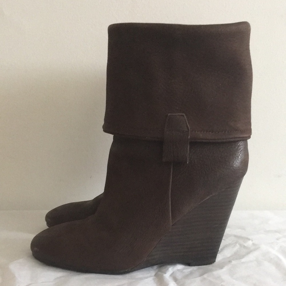 Ash brown Wedge Boots